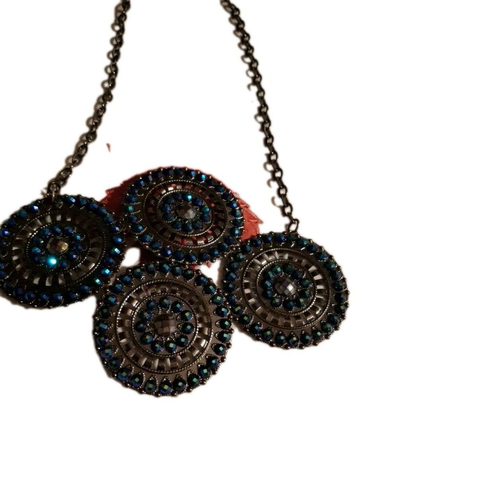 Beautiful Beaded Necklace - Picture 2 of 5